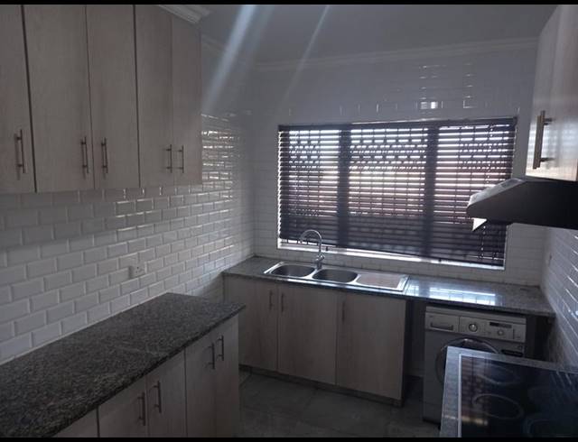 2 BEDROOM PROPERTY TO RENT IN MALVERN